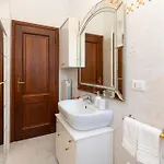 Albi House 아파트